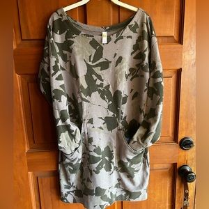 Lole womens size L sweatshirt tunic